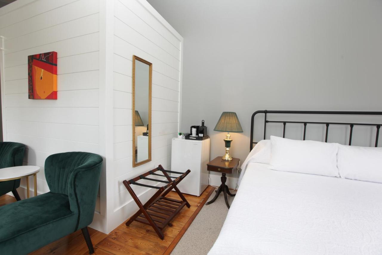 Jackson'S Falls Country Inn Milford Екстер'єр фото