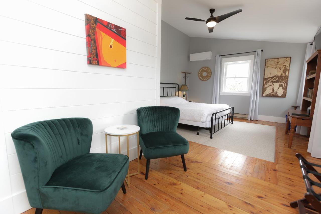 Jackson'S Falls Country Inn Milford Екстер'єр фото