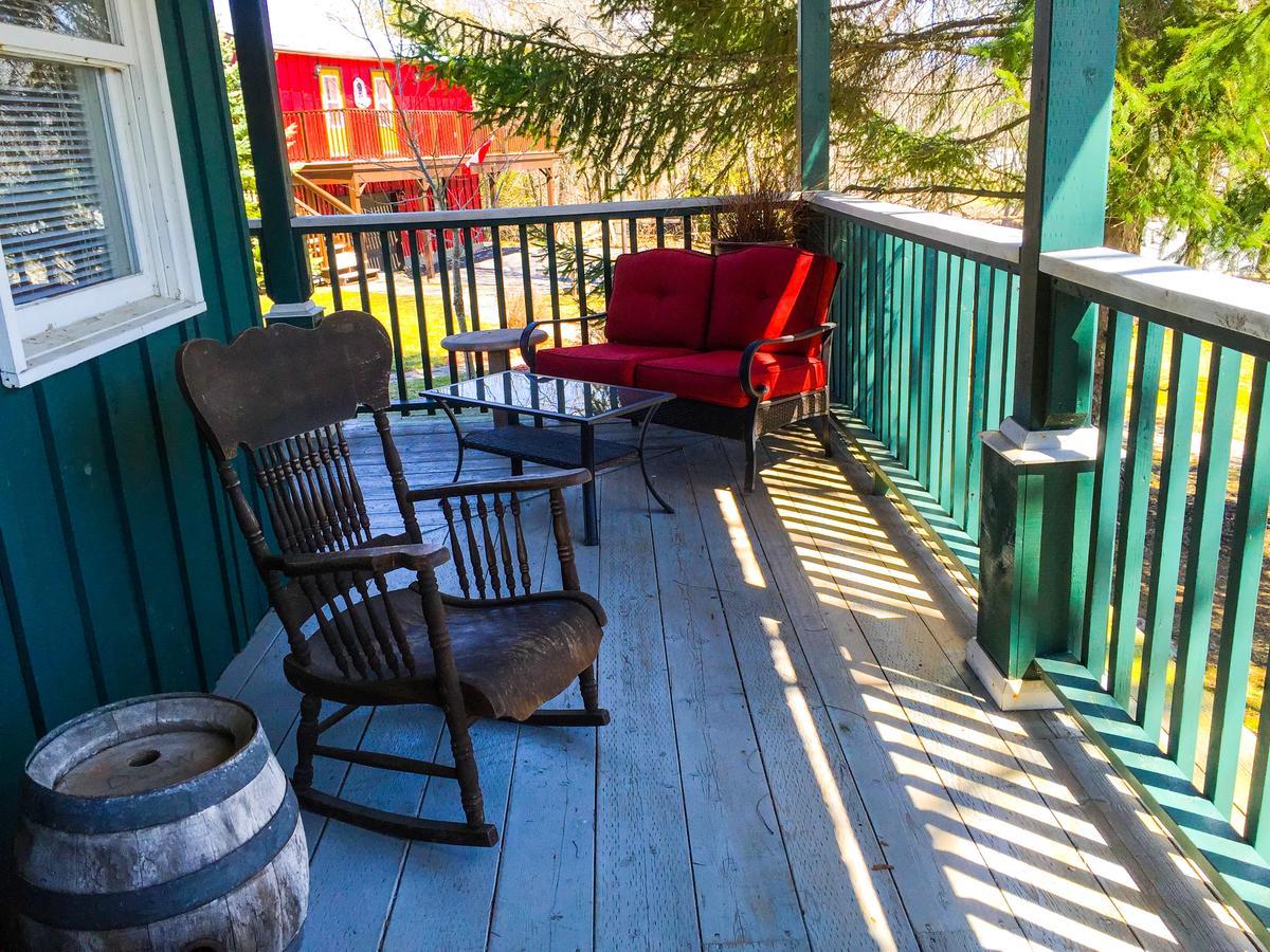 Jackson'S Falls Country Inn Milford Екстер'єр фото