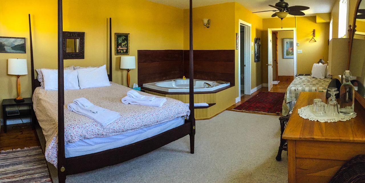 Jackson'S Falls Country Inn Milford Екстер'єр фото